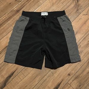 Abercrombie boys swim/play shorts size 15/16